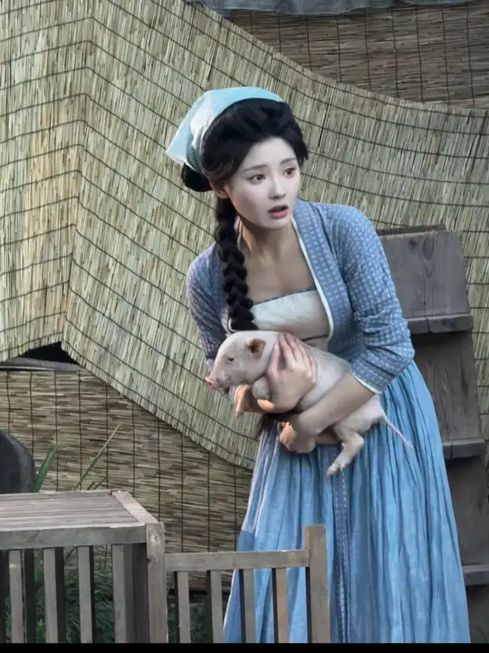 荒年别怕娘有空间满仓肉海报